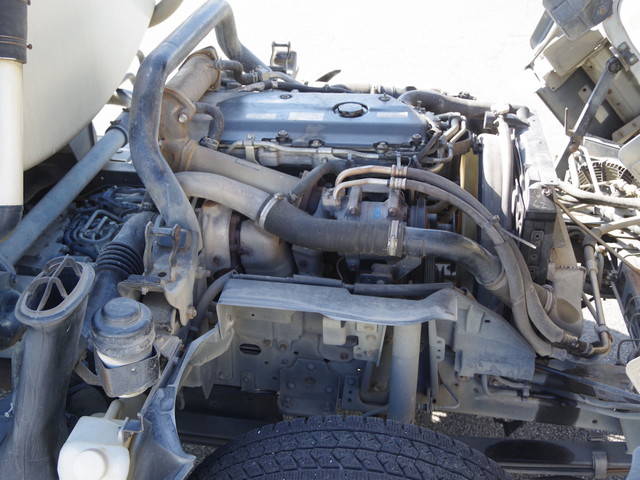 いすゞエルフバキュームカー小型（2t・3t）[写真22]