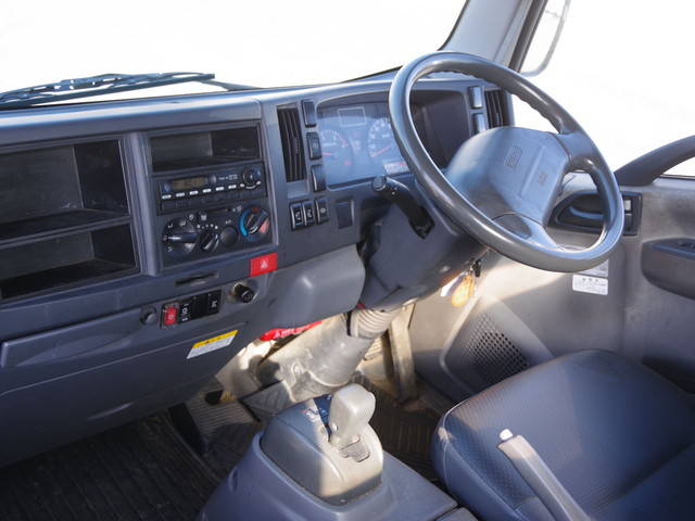 いすゞエルフバキュームカー小型（2t・3t）[写真25]