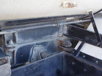 いすゞエルフバキュームカー小型（2t・3t）[写真07]