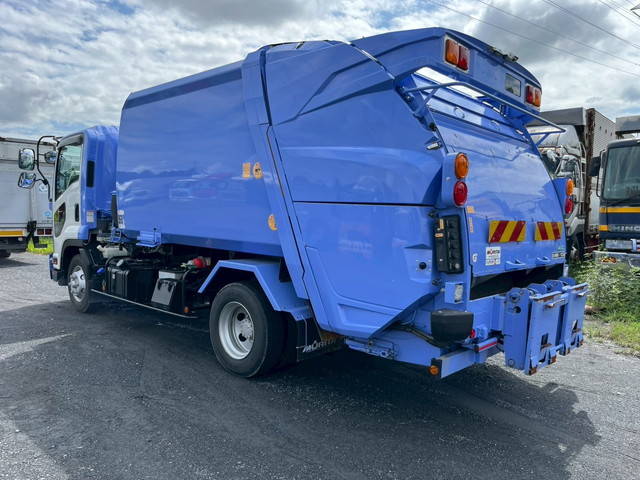 いすゞフォワードパッカー車（塵芥車）中型（4t）[写真02]