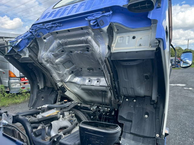 いすゞフォワードパッカー車（塵芥車）中型（4t）[写真26]