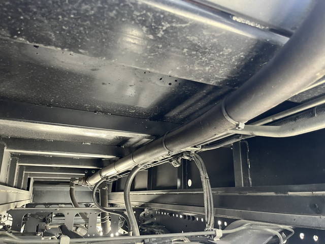 いすゞフォワードパッカー車（塵芥車）中型（4t）[写真38]