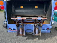 いすゞフォワードパッカー車（塵芥車）中型（4t）[写真10]