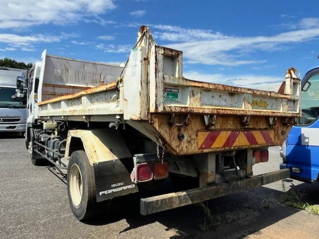 いすゞフォワードローダーダンプ中型（4t）[写真02]