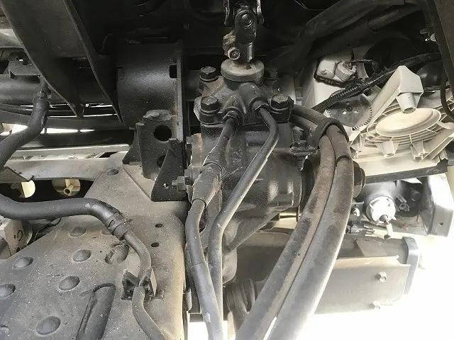 いすゞエルフアルミブロック小型（2t・3t）[写真09]