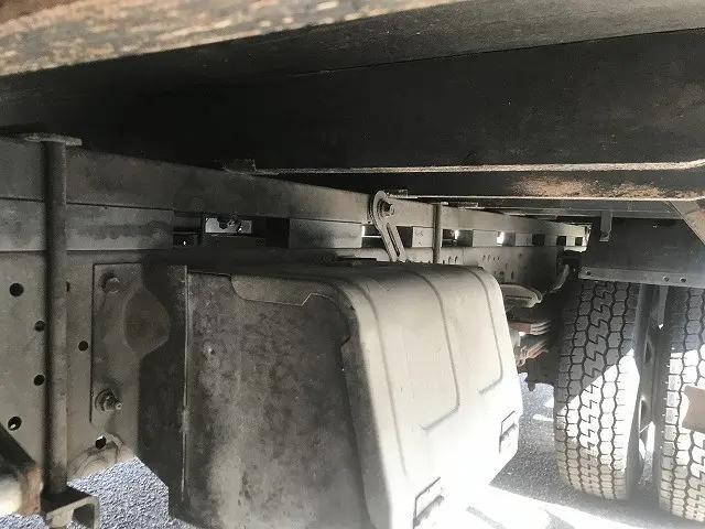 いすゞエルフアルミブロック小型（2t・3t）[写真12]