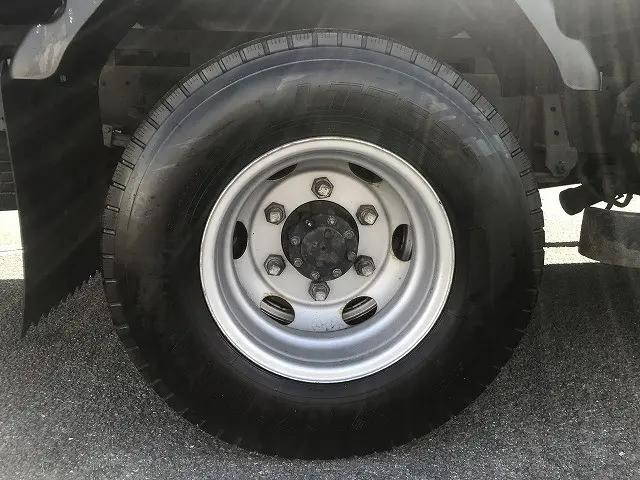 いすゞエルフアルミブロック小型（2t・3t）[写真19]