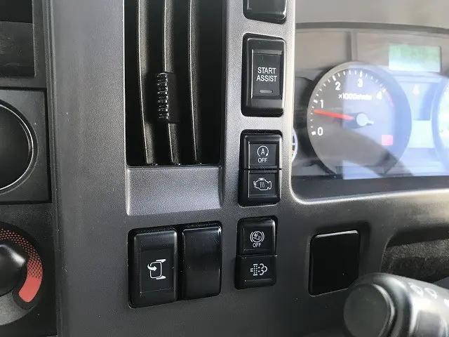 いすゞエルフアルミブロック小型（2t・3t）[写真32]