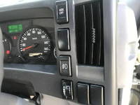 いすゞエルフアルミブロック小型（2t・3t）[写真34]