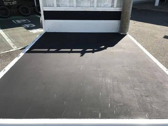 トヨタダイナダブルキャブ（Wキャブ）小型（2t・3t）[写真10]