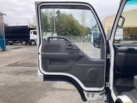 いすゞエルフセーフティローダー小型（2t・3t）[写真30]