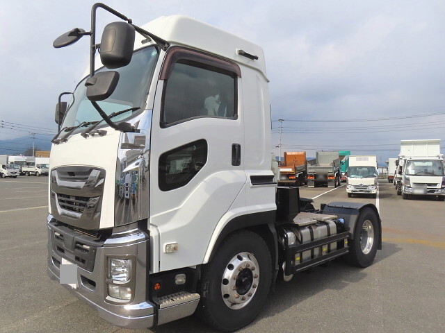 いすゞギガトレーラーヘッド（トラクターヘッド）2017年(平成29年)QKG-EXD52BD