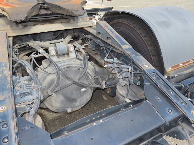 いすゞギガトレーラーヘッド（トラクターヘッド）大型（10t）[写真10]