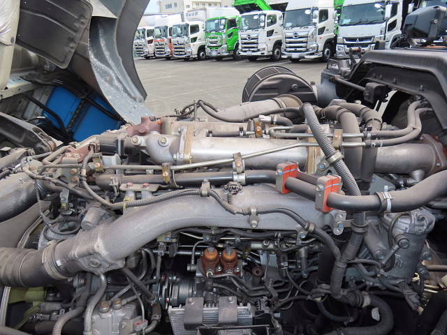 いすゞギガトレーラーヘッド（トラクターヘッド）大型（10t）[写真13]