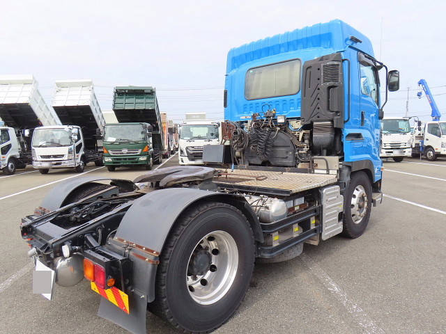 いすゞギガトレーラーヘッド（トラクターヘッド）大型（10t）[写真02]