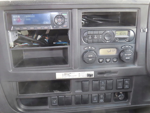 いすゞギガトレーラーヘッド（トラクターヘッド）大型（10t）[写真22]