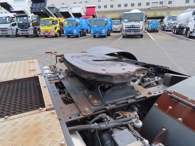 いすゞギガトレーラーヘッド（トラクターヘッド）大型（10t）[写真25]