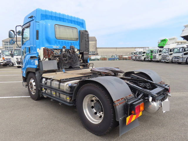 いすゞギガトレーラーヘッド（トラクターヘッド）大型（10t）[写真04]