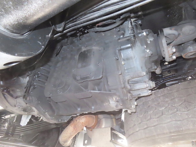 いすゞギガトレーラーヘッド（トラクターヘッド）大型（10t）[写真07]