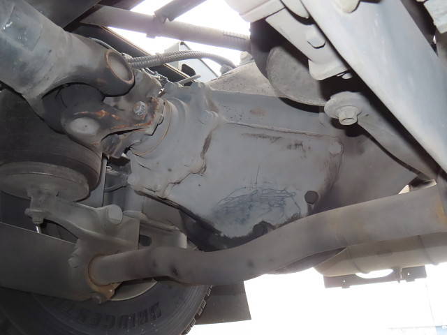 いすゞギガトレーラーヘッド（トラクターヘッド）大型（10t）[写真08]