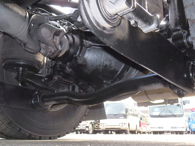 いすゞギガトレーラーヘッド（トラクターヘッド）大型（10t）[写真08]