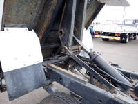 日野デュトロダンプ小型（2t・3t）[写真09]