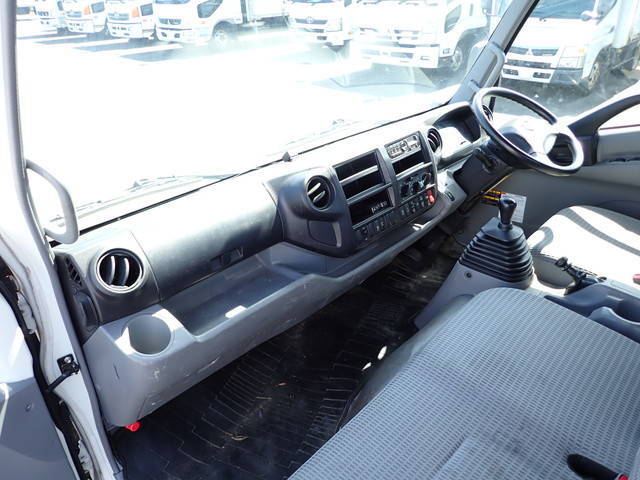 日野デュトロセーフティローダー小型（2t・3t）[写真33]