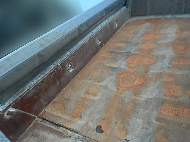 いすゞギガダンプ大型（10t）[写真13]