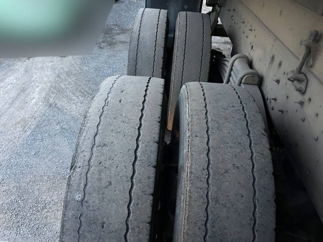 いすゞギガダンプ大型（10t）[写真21]