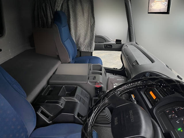 いすゞギガダンプ大型（10t）[写真31]