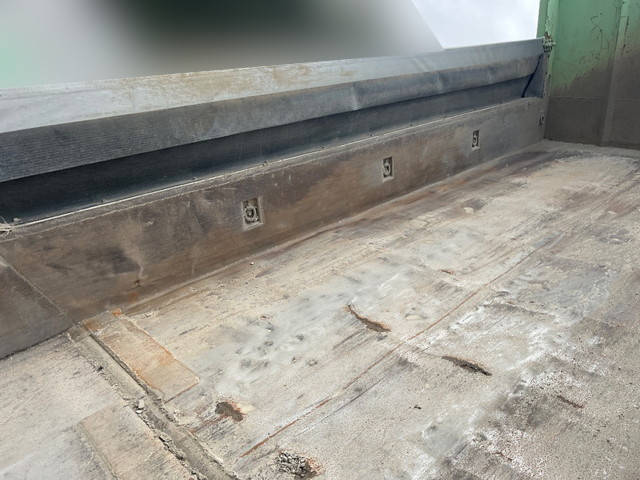 いすゞギガダンプ大型（10t）[写真12]