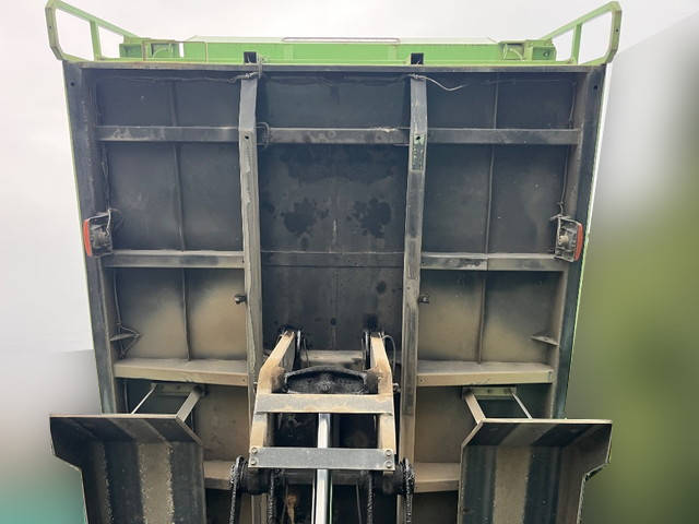 いすゞギガダンプ大型（10t）[写真14]