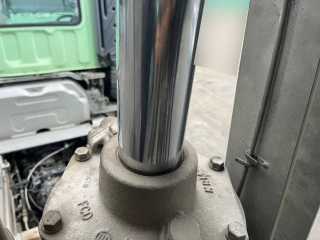 いすゞギガダンプ大型（10t）[写真17]