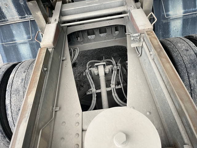 いすゞギガダンプ大型（10t）[写真21]