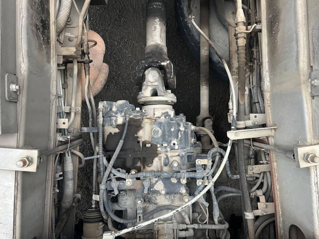 いすゞギガダンプ大型（10t）[写真23]