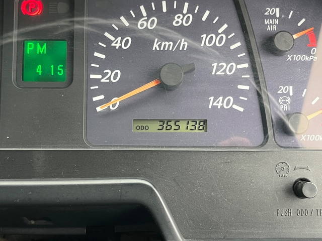 いすゞギガダンプ大型（10t）[写真31]