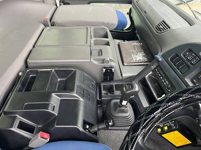 いすゞギガダンプ大型（10t）[写真32]