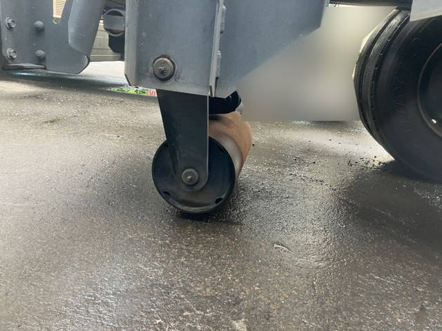 UDトラックスクオンコンテナ専用車大型（10t）[写真12]