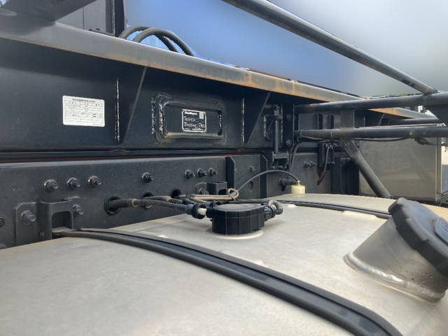 UDトラックスクオンコンテナ専用車大型（10t）[写真15]