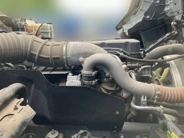 UDトラックスクオンコンテナ専用車大型（10t）[写真21]