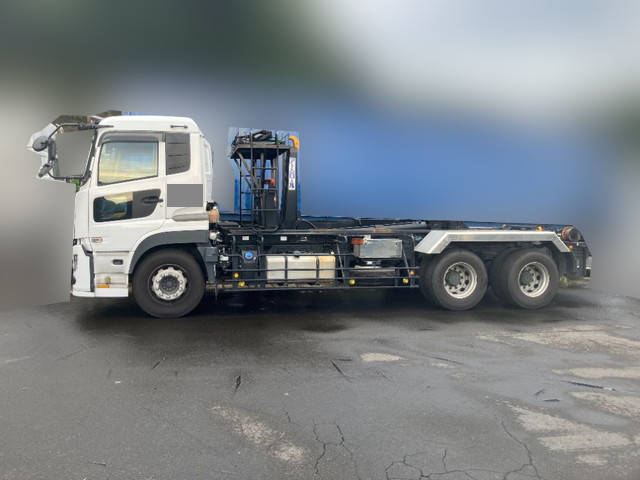 UDトラックスクオンコンテナ専用車大型（10t）[写真04]