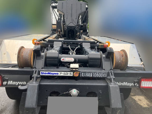 UDトラックスクオンコンテナ専用車大型（10t）[写真07]