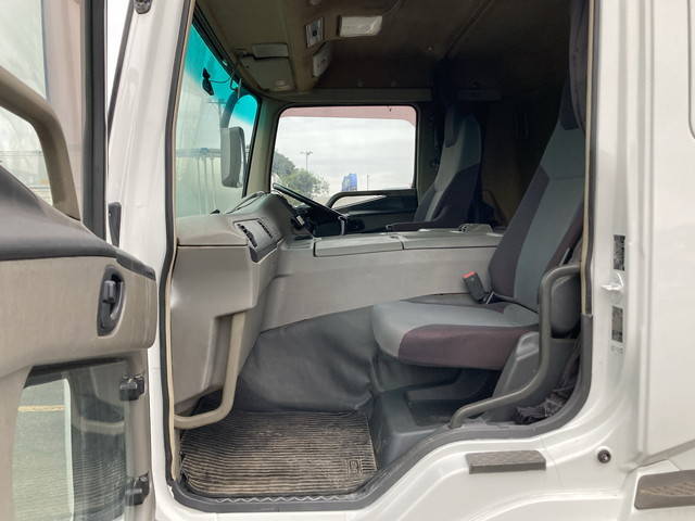 三菱ふそうスーパーグレートセーフティクレーン4段大型（10t）[写真32]