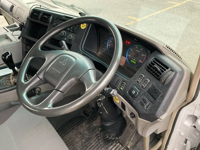 三菱ふそうスーパーグレートセーフティクレーン4段大型（10t）[写真33]