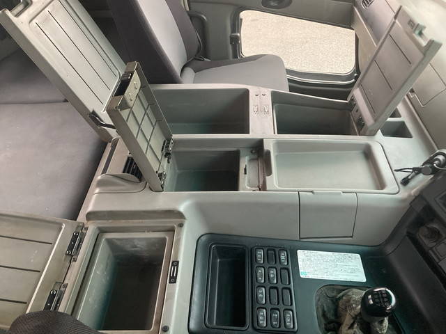 三菱ふそうスーパーグレートセーフティクレーン4段大型（10t）[写真36]