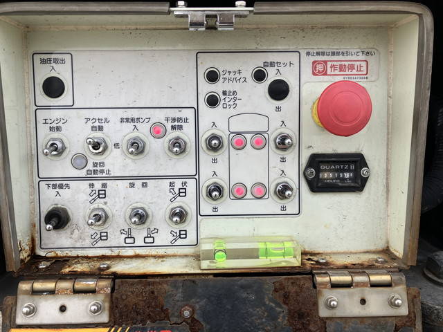 いすゞエルフ高所作業車小型（2t・3t）[写真16]