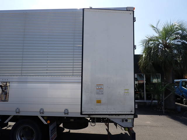 いすゞフォワードアルミウイング中型（4t）[写真11]