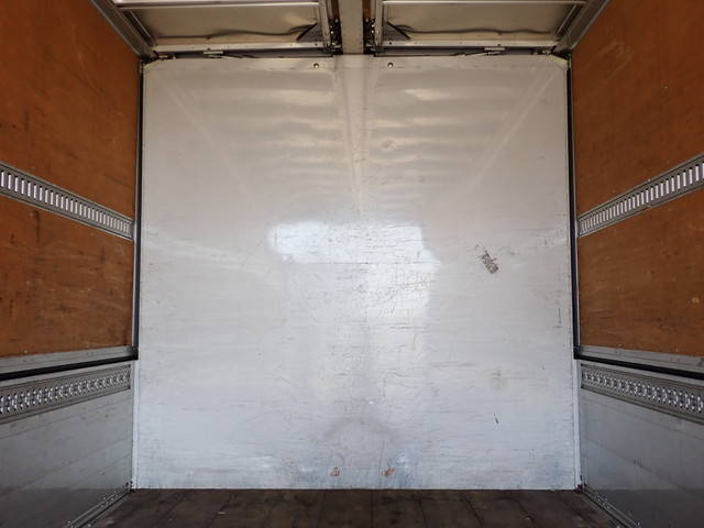 いすゞフォワードアルミウイング中型（4t）[写真14]