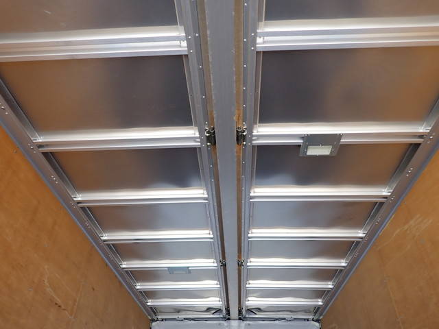 いすゞフォワードアルミウイング中型（4t）[写真15]