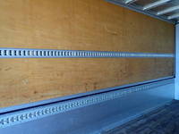 いすゞフォワードアルミウイング中型（4t）[写真17]